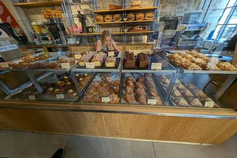 Paxton Pits Nature Reserve Visitor Centre Cafe photo 2